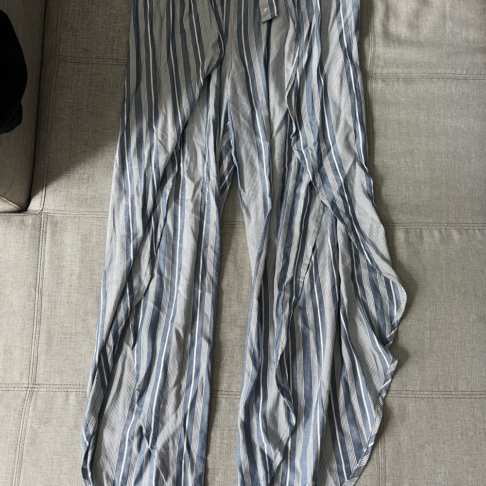 Roxy flowy pants